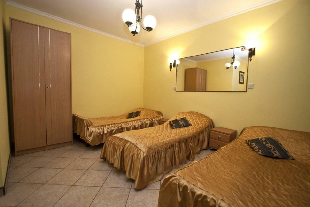 Aparthotel Bialy Orzel Przemyśl Exterior foto